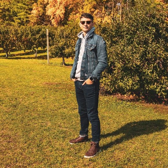 Meet your Posher, Jeremy - Picture 1 of 1